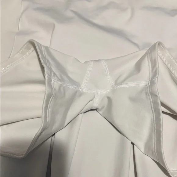 Athleta White Women's Shorts - Picture 7 of 10